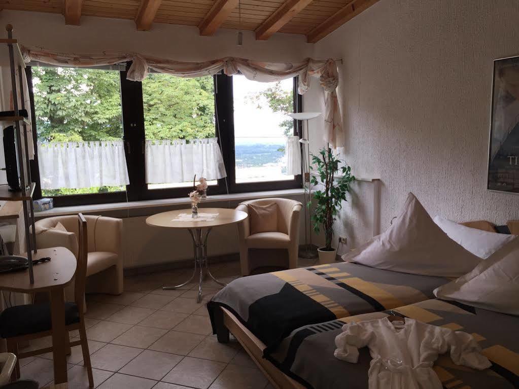 Pension Forstgut Waldeck Ingelheim-sur-le-Rhin Extérieur photo